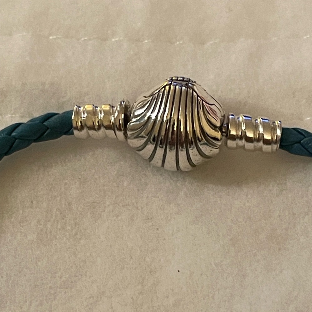 Pandora Seashell Clasp Turquoise Bracelet with charm - Picture 6 of 7